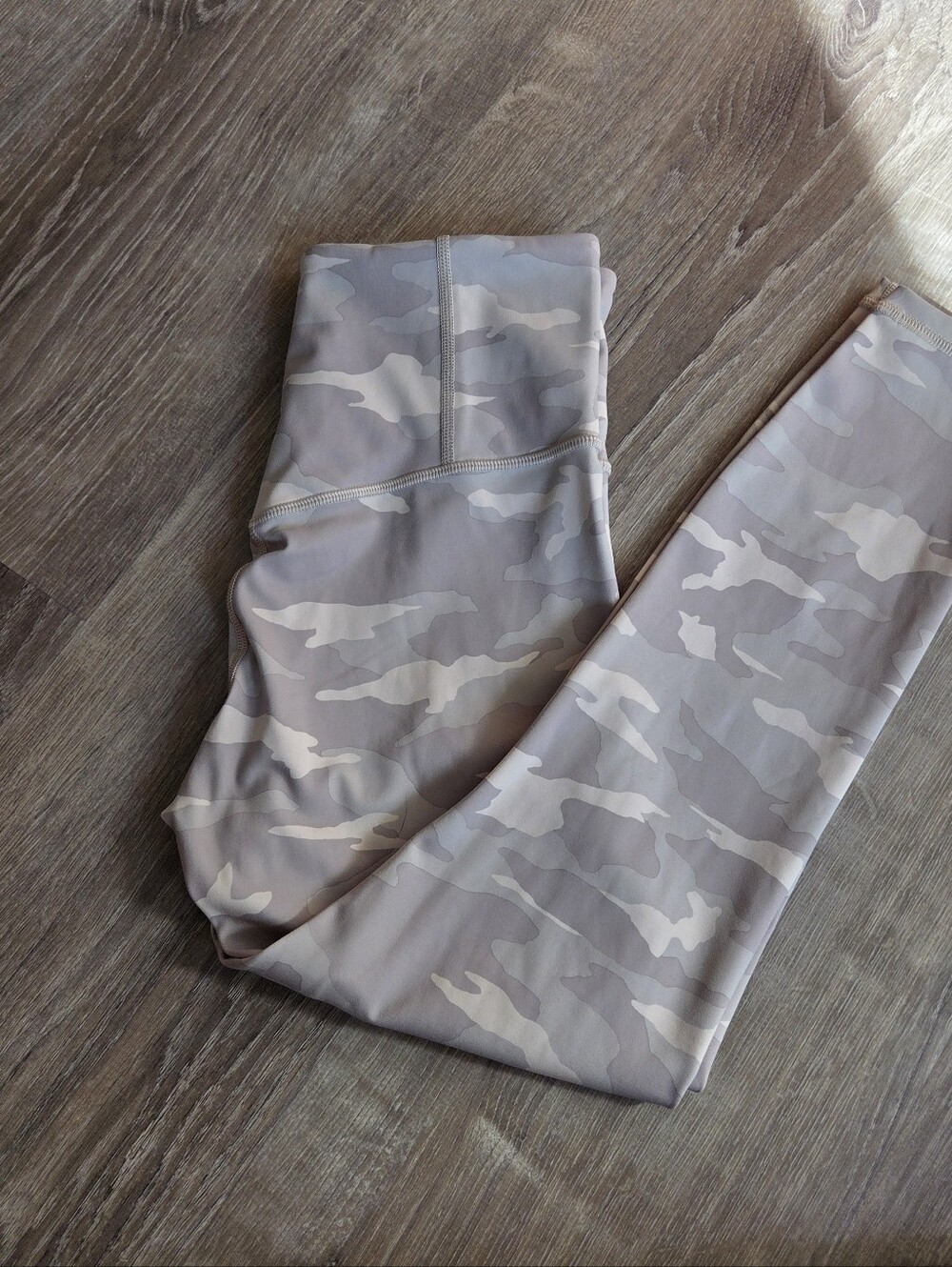 Athleta Neutral Camo High-Rise Leggings - Gray & Cream